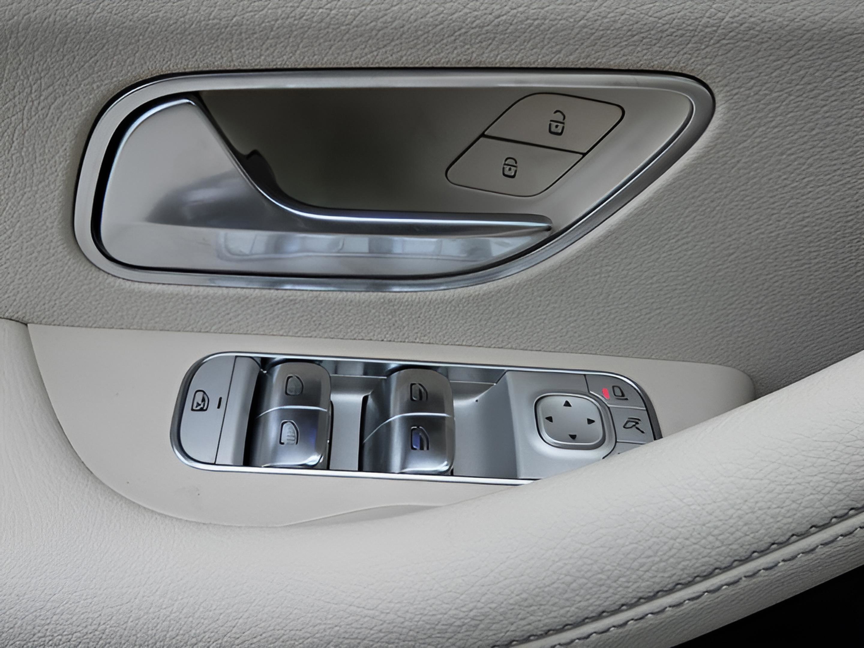 New 2026 Mercedes-Benz GLS 450 4MATIC image 23