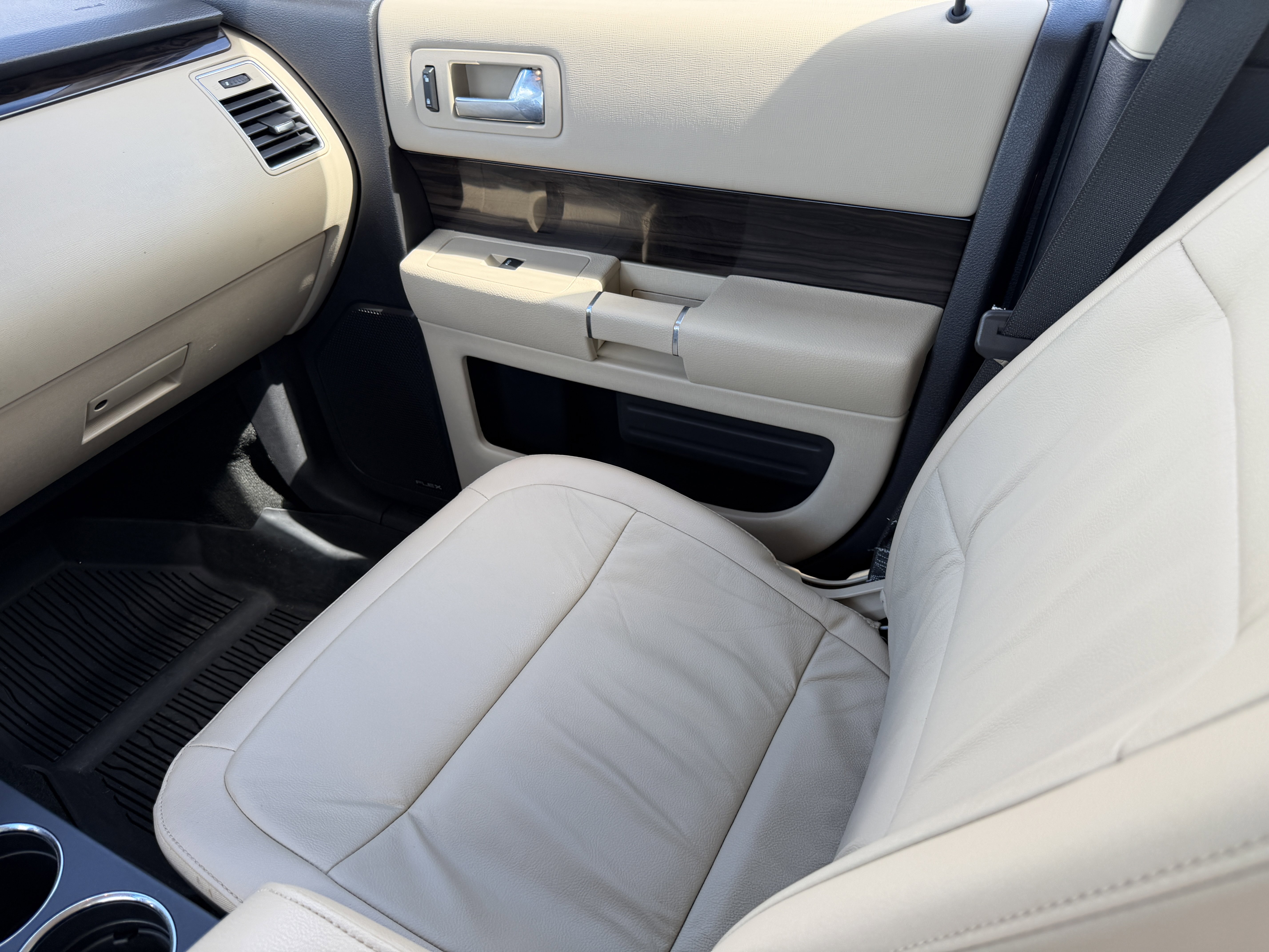 Used 2018 Ford Flex SEL w/ Equipment Group 202A image 17