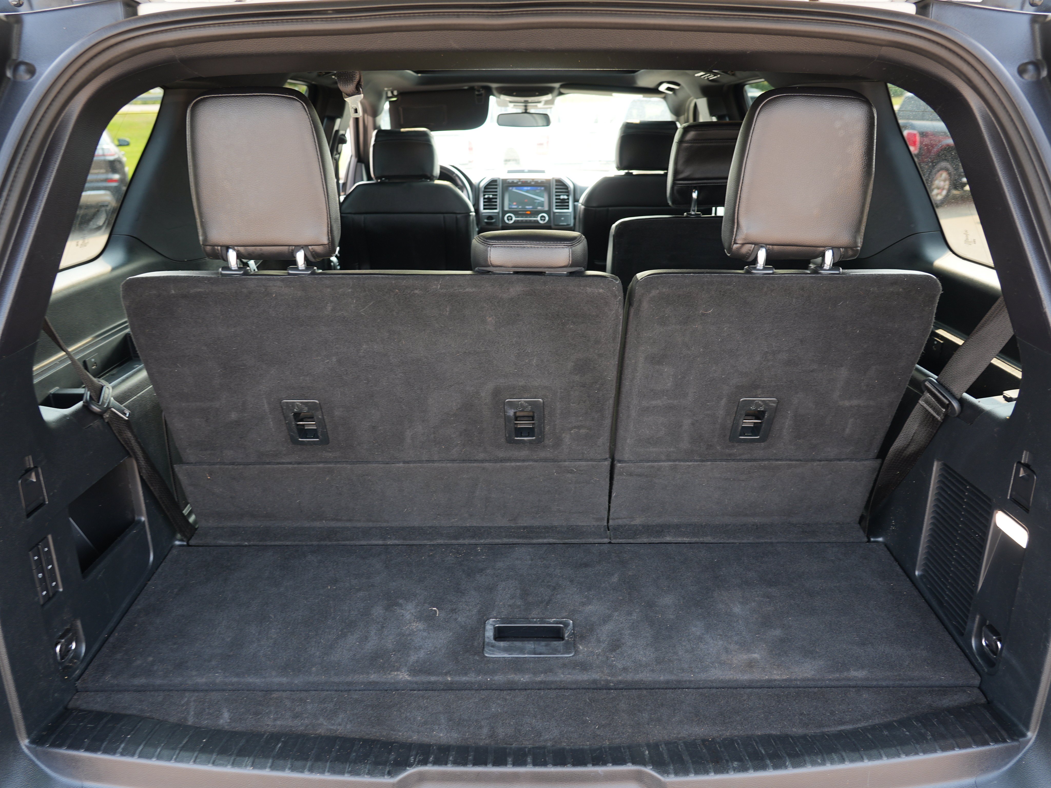 Used 2020 Ford Expedition Limited AWD/4WD image 32
