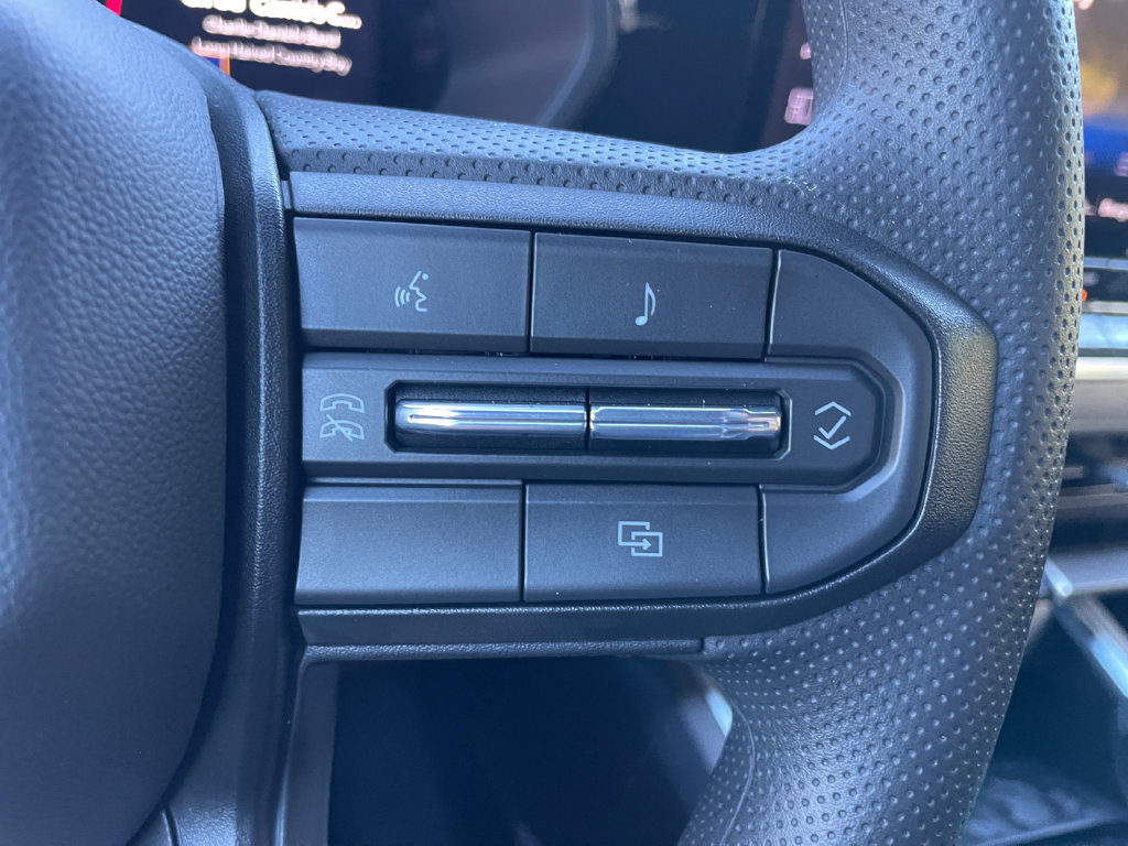 Used 2026 Chevrolet Colorado Trail Boss AWD/4WD image 23