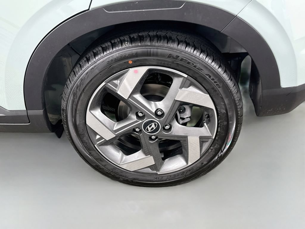 New 2026 Hyundai Venue SEL FWD image 21