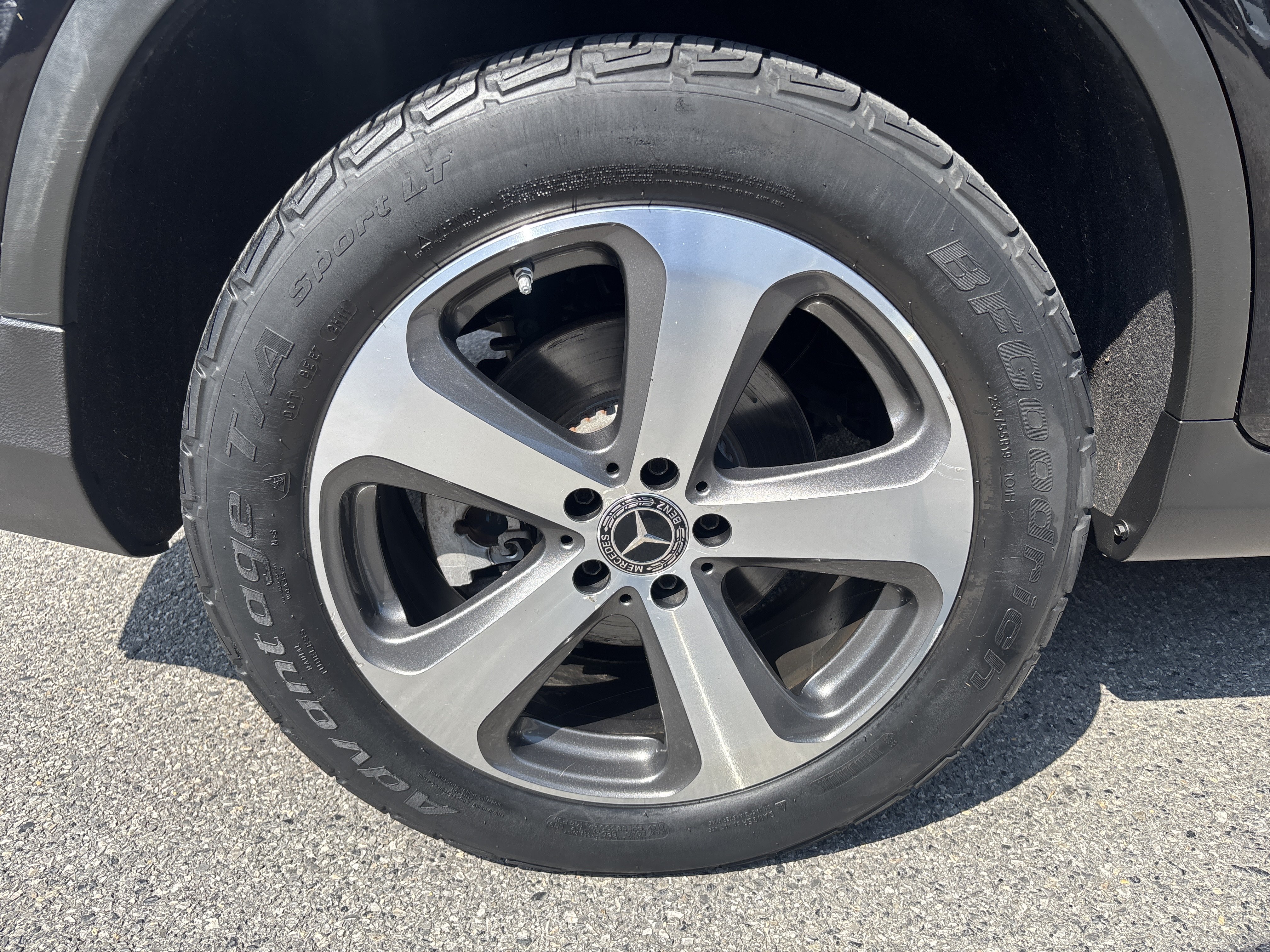 Used 2019 Mercedes-Benz GLC 300 4MATIC image 20