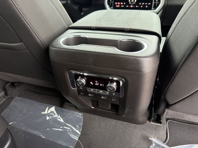 New 2026 GMC Yukon XL Elevation image 55