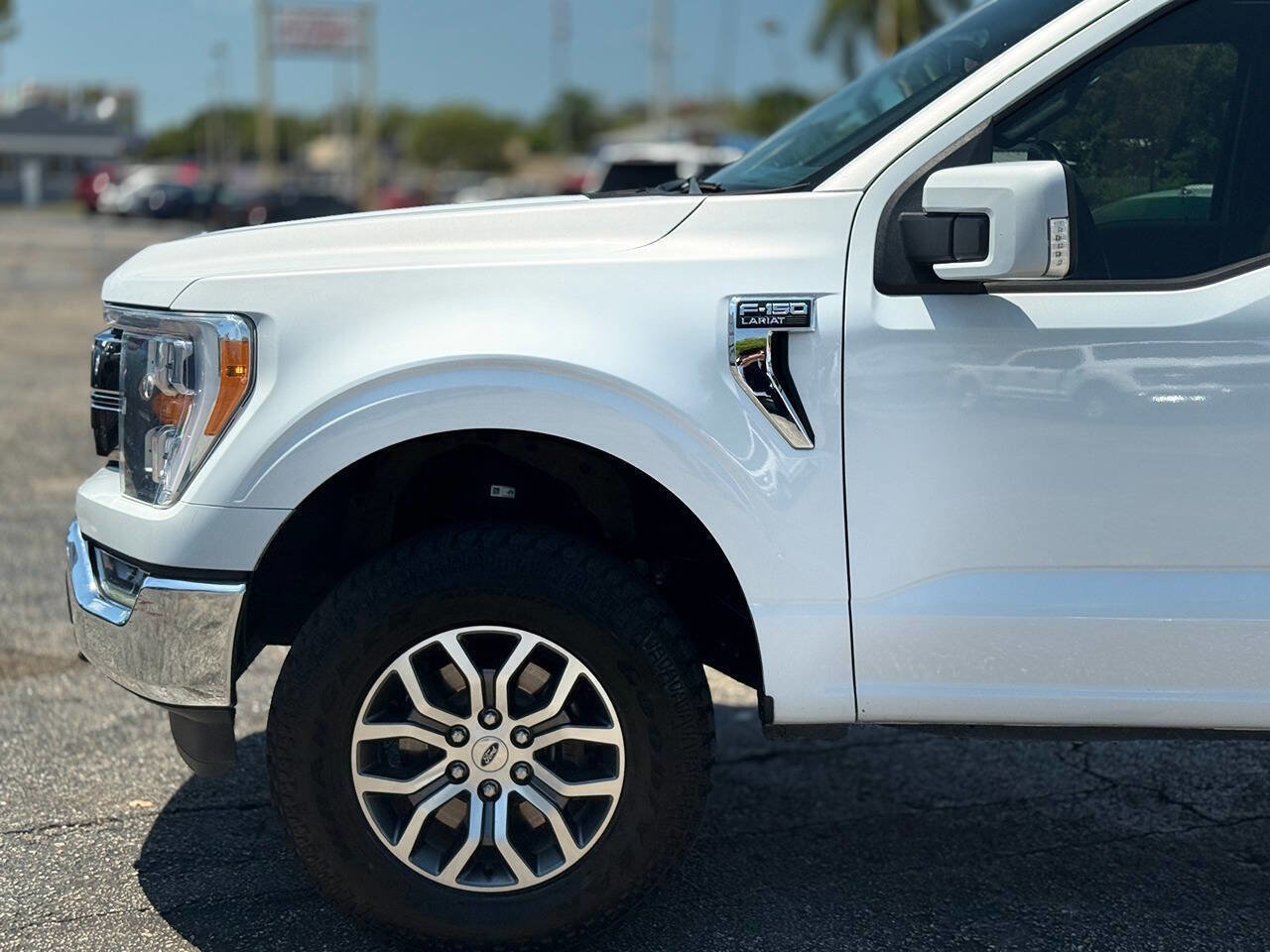 Used 2022 Ford F150 Lariat w/ Equipment Group 501A Mid AWD/4WD image 5