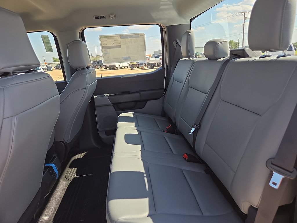 New 2026 Ford F250 XL w/ XL Off-Road Package AWD/4WD image 18