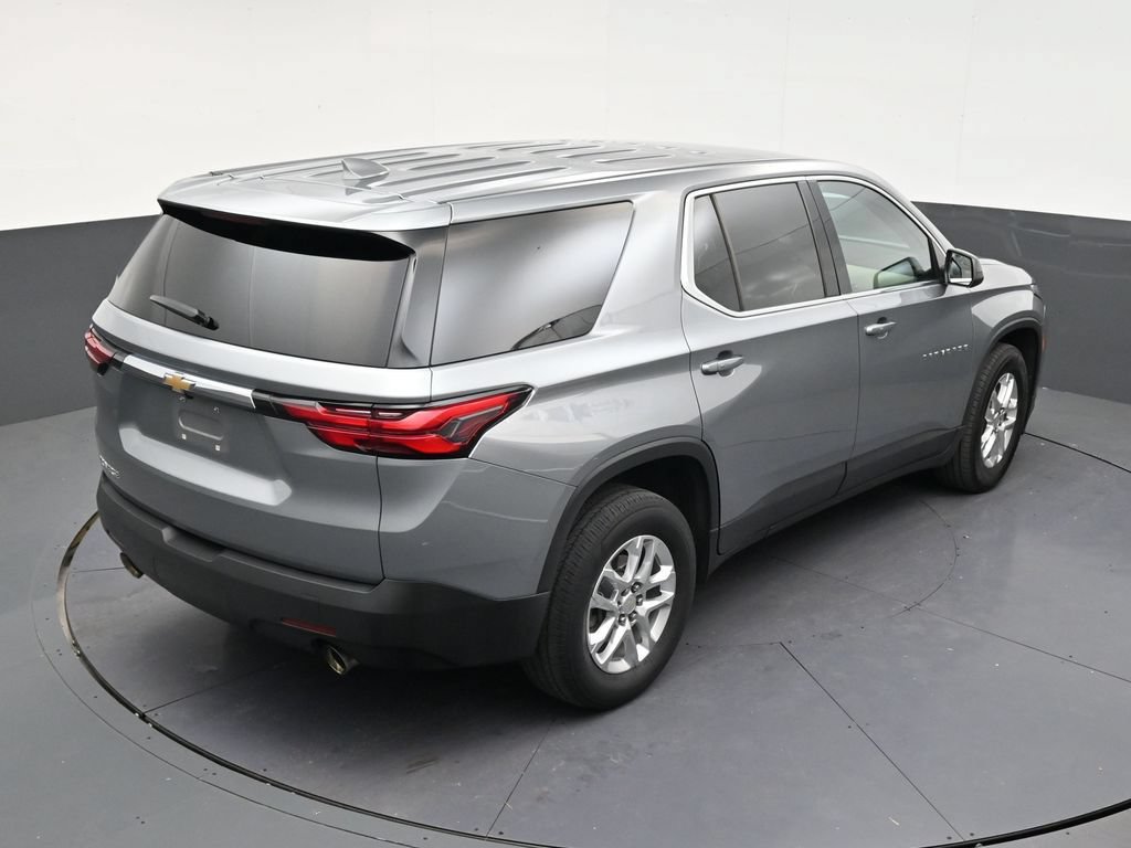 Used 2023 Chevrolet Traverse LS FWD image 15