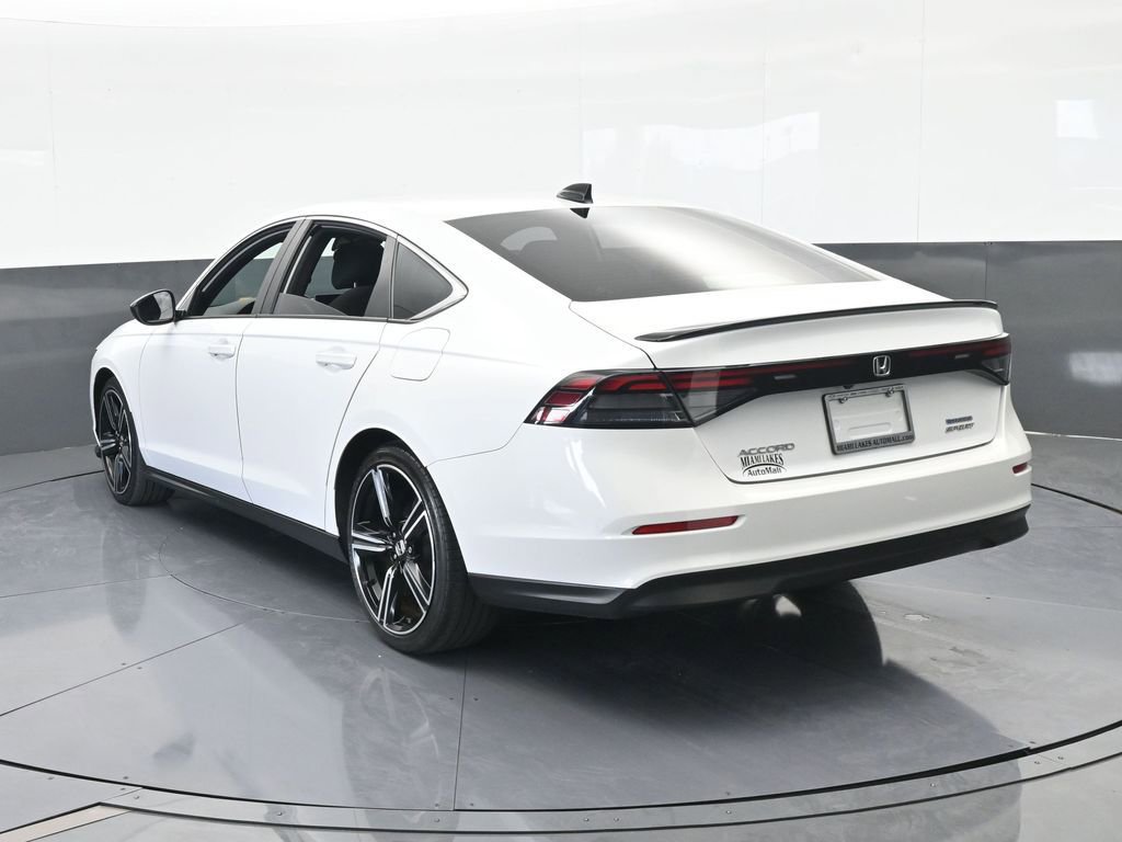 Used 2023 Honda Accord Sport image 4