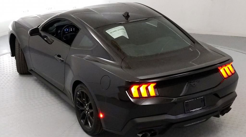 New 2025 Ford Mustang Premium image 17