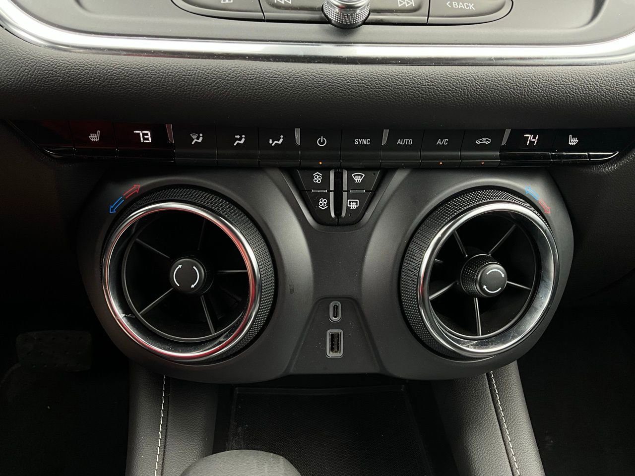 Used 2025 Chevrolet Blazer LT image 25