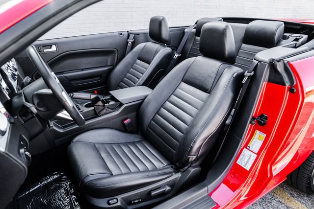 Used 2006 Ford Mustang GT Premium RWD image 5