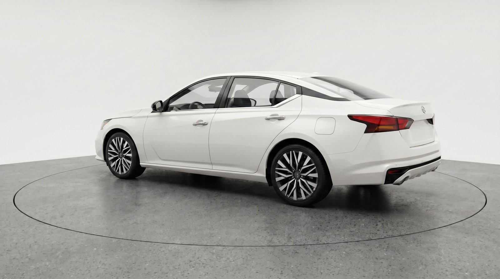 Used 2025 Nissan Altima 2.5 SV FWD image 6