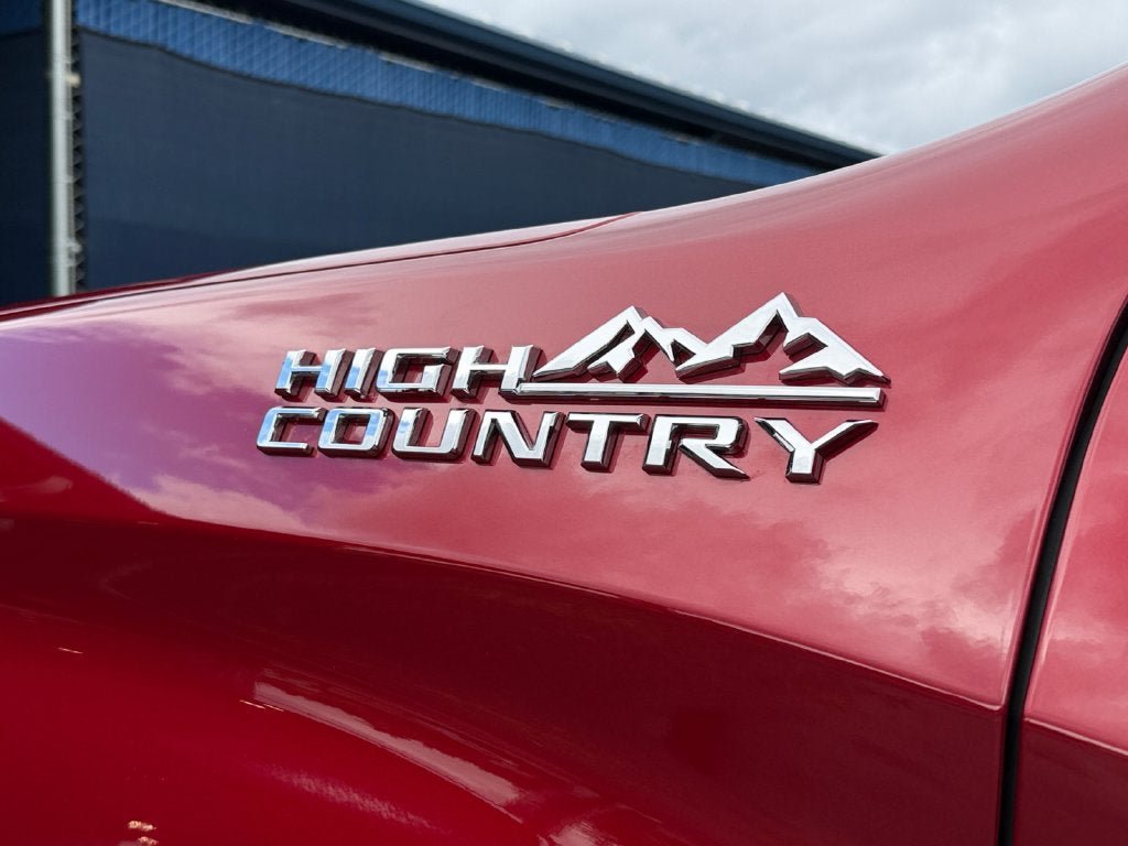 Used 2019 Chevrolet Silverado 1500 High Country w/ Technology Package AWD/4WD image 35
