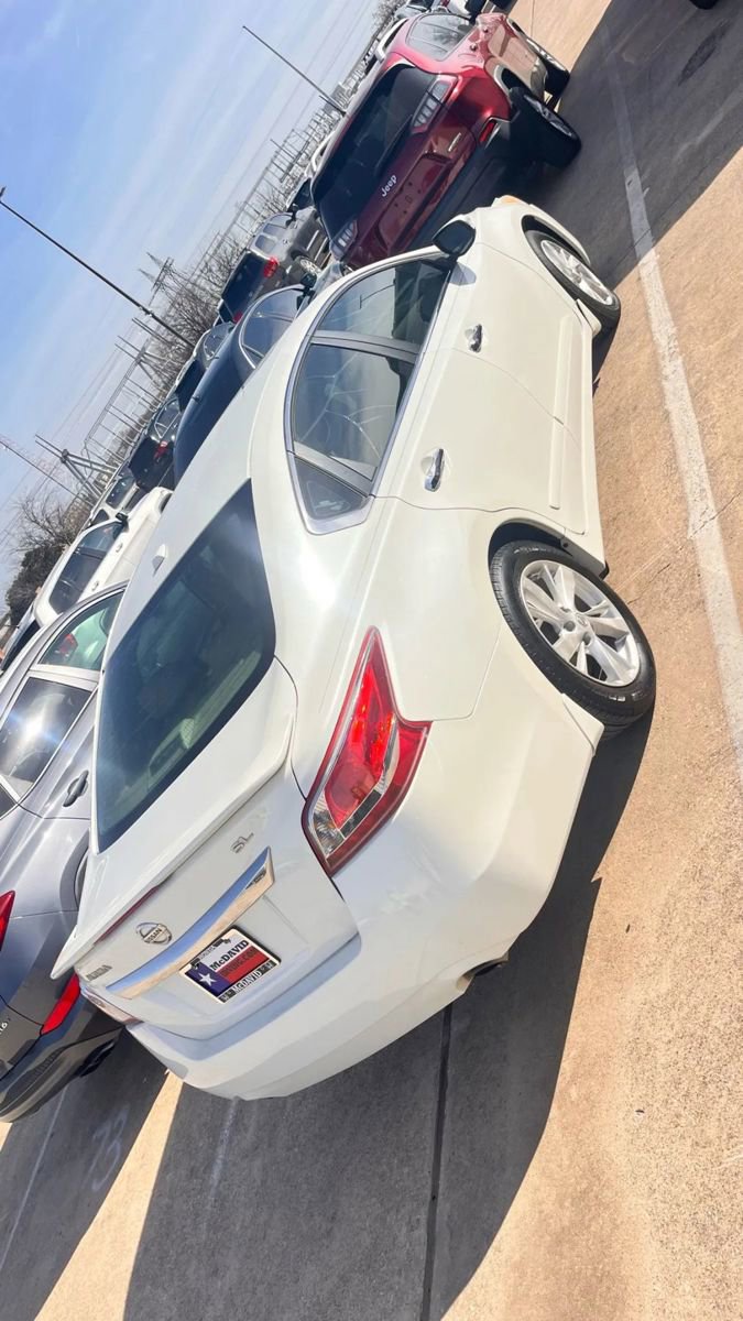 Used 2013 Nissan Altima 2.5 SL w/ Technology Pkg image 4