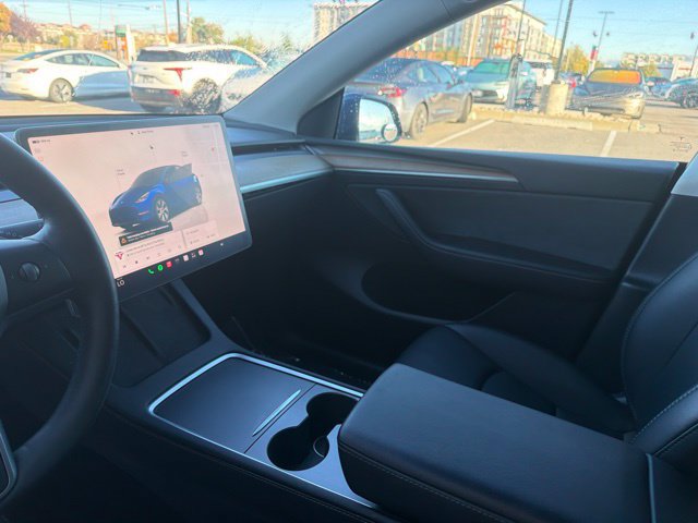 Used 2023 Tesla Model Y Long Range AWD/4WD image 23