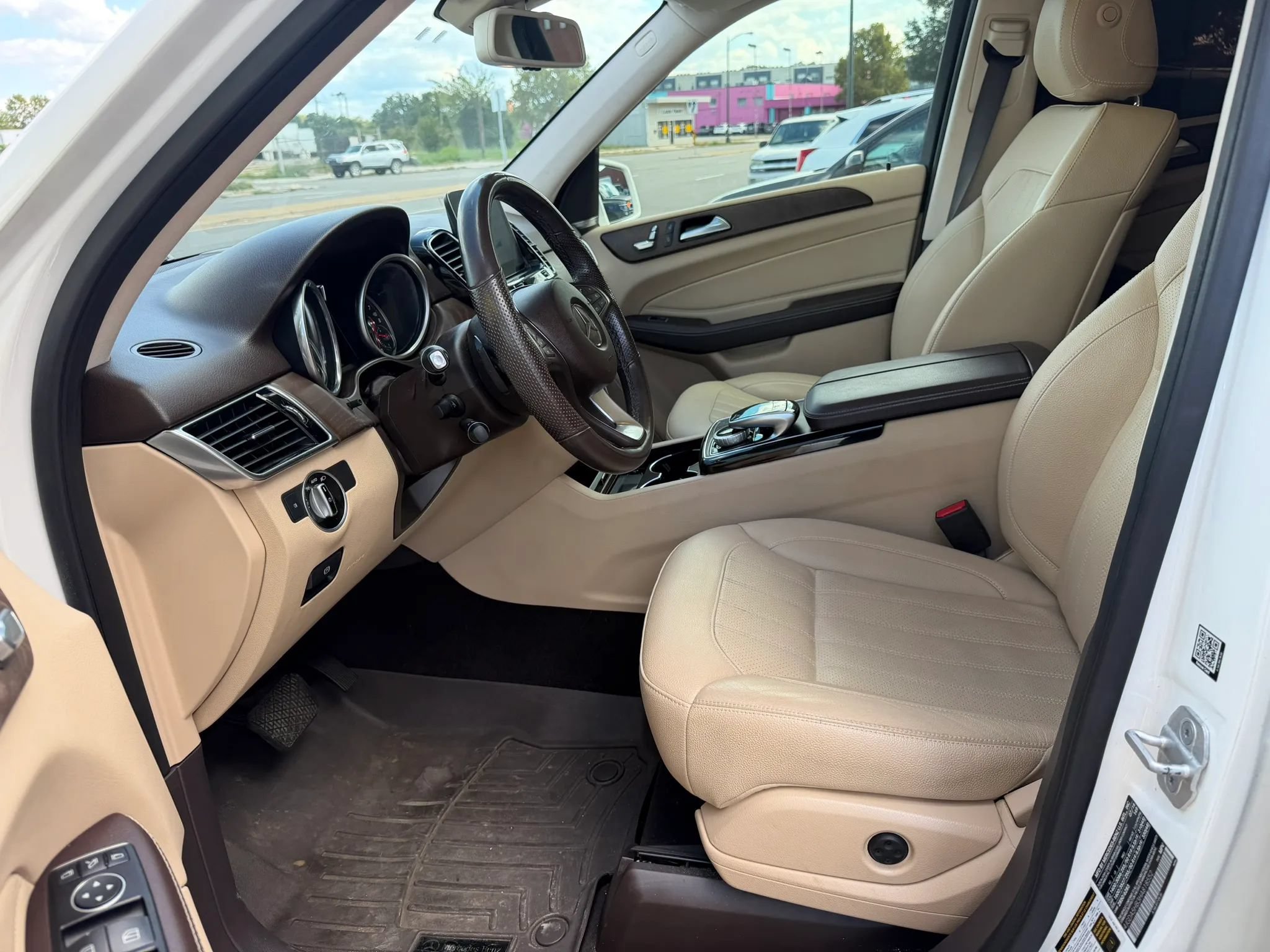 Used 2017 Mercedes-Benz GLE 350 4MATIC image 22