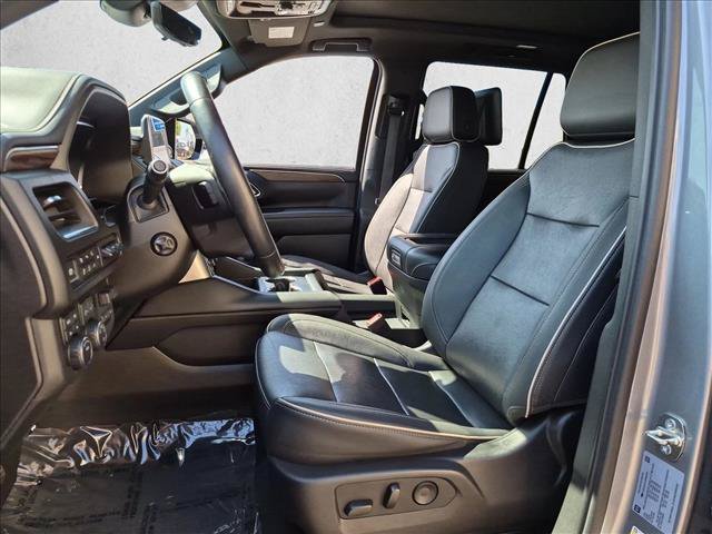 Used 2023 Chevrolet Tahoe Premier w/ Advanced Technology Package AWD/4WD image 16