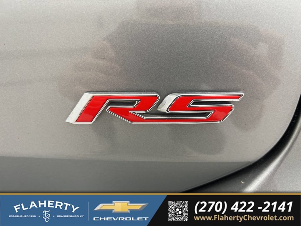 Used 2023 Chevrolet Equinox RS w/ LPO, Floor Liner Package FWD image 18