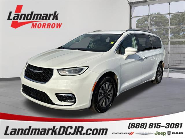 Certified 2021 Chrysler Pacifica Touring-L image 1