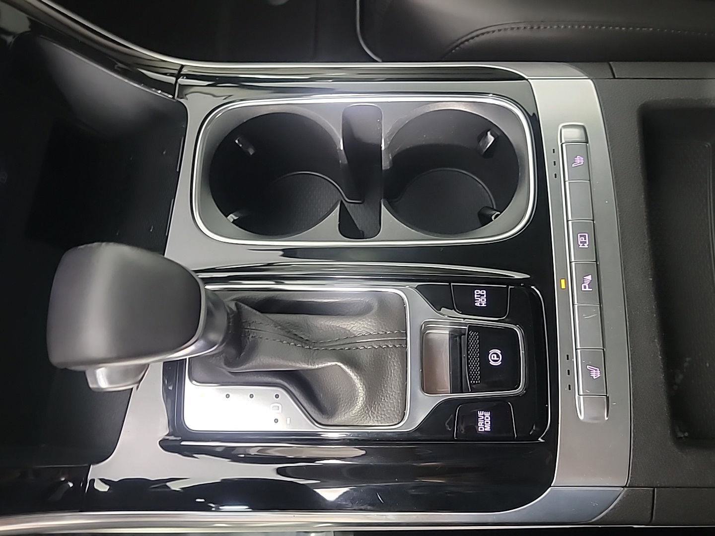 Used 2024 Kia Carnival EX image 35