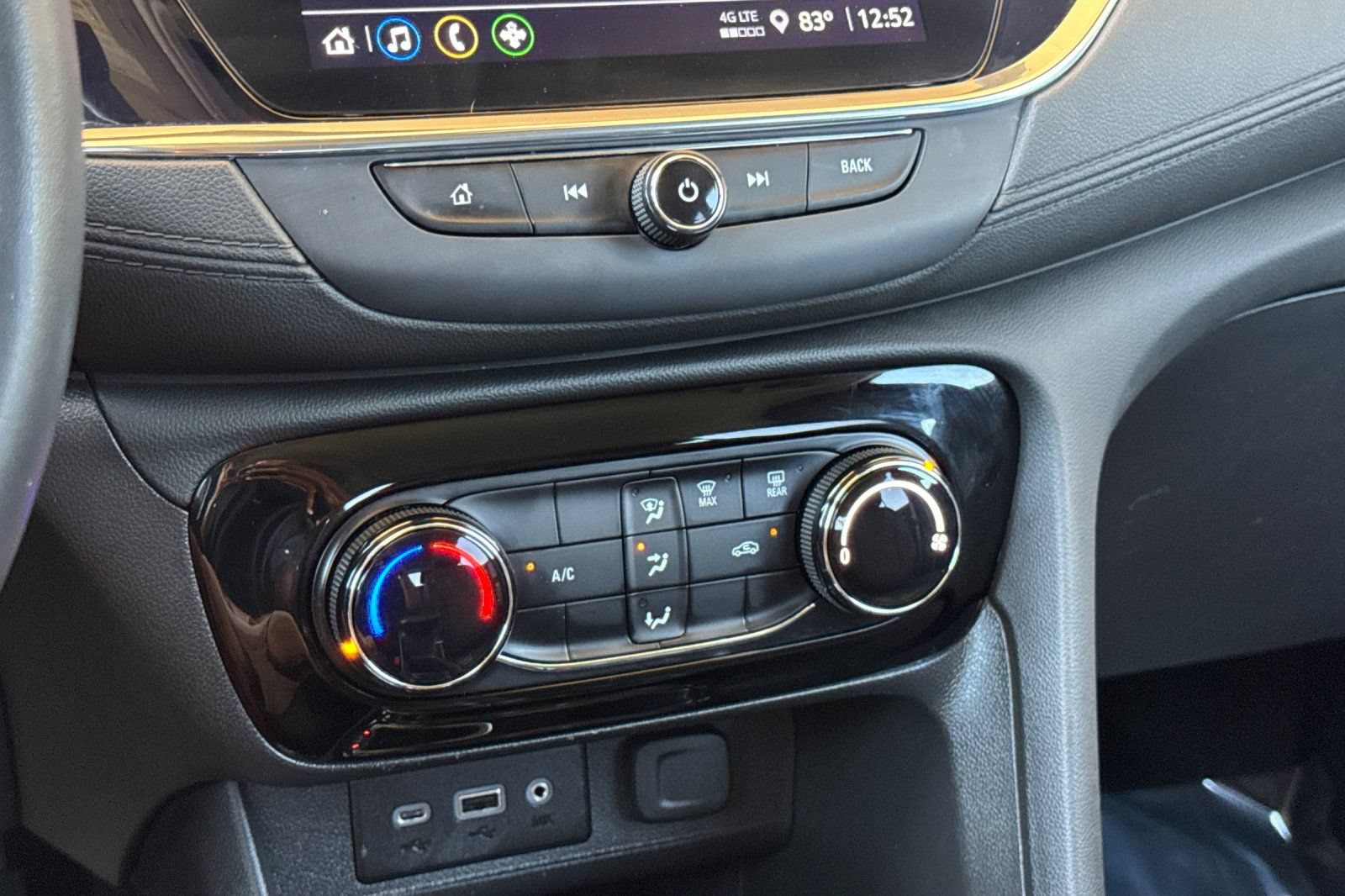 Used 2023 Buick Encore GX Preferred FWD image 24