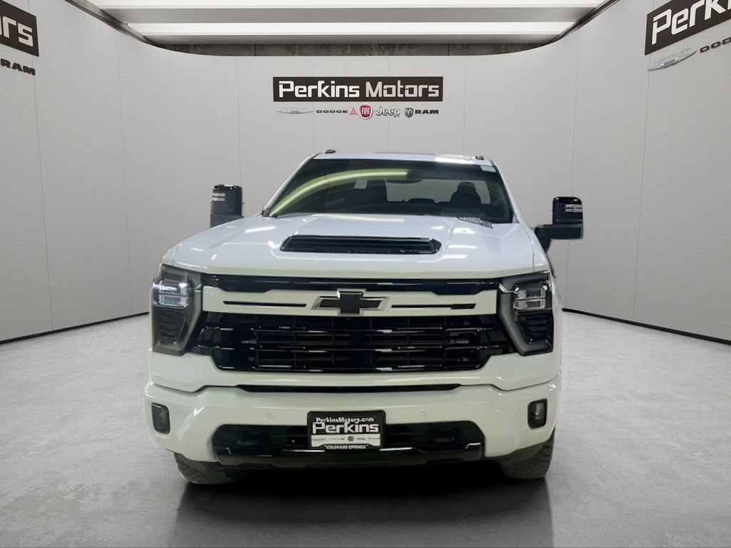 Used 2024 Chevrolet Silverado 2500 LTZ w/ LTZ Plus Package AWD/4WD image 9
