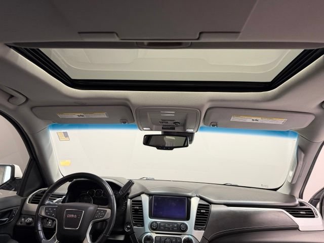 Used 2019 GMC Yukon SLT w/ Premium Edition AWD/4WD image 17