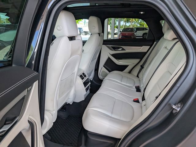 Used 2025 Jaguar F-PACE R-Dynamic S image 13
