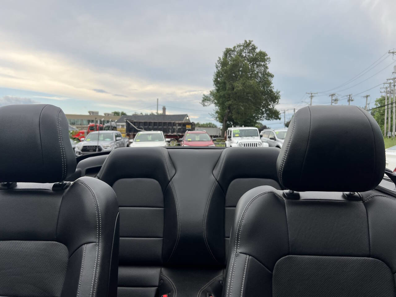 Used 2015 Ford Mustang Premium image 24