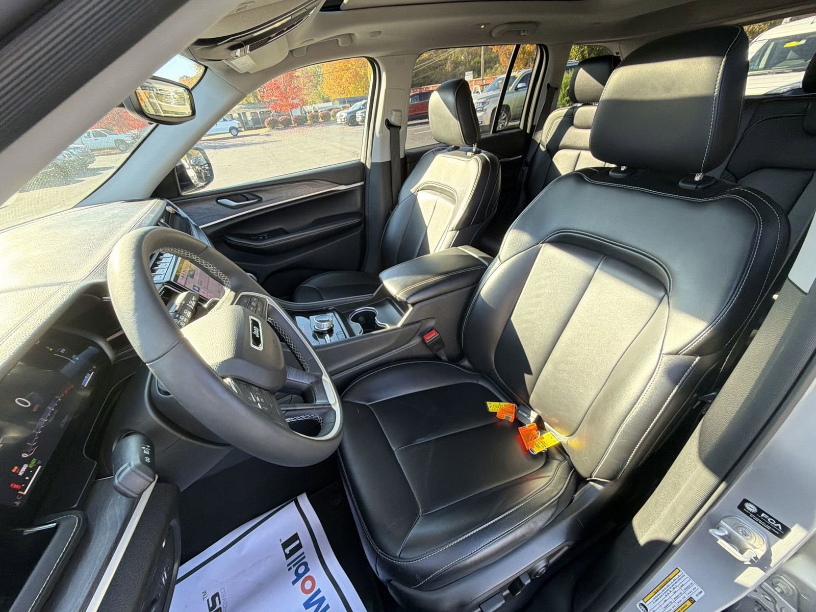 Used 2024 Jeep Grand Cherokee Limited 4xe image 19