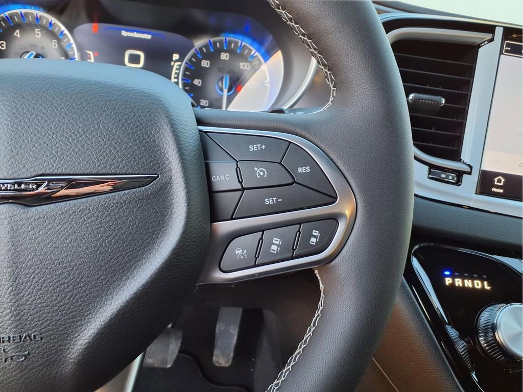 New 2026 Chrysler Voyager LX FWD image 20