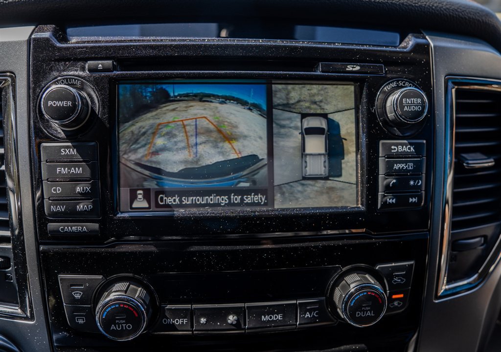 Used 2017 Nissan Titan Platinum Reserve AWD/4WD image 22