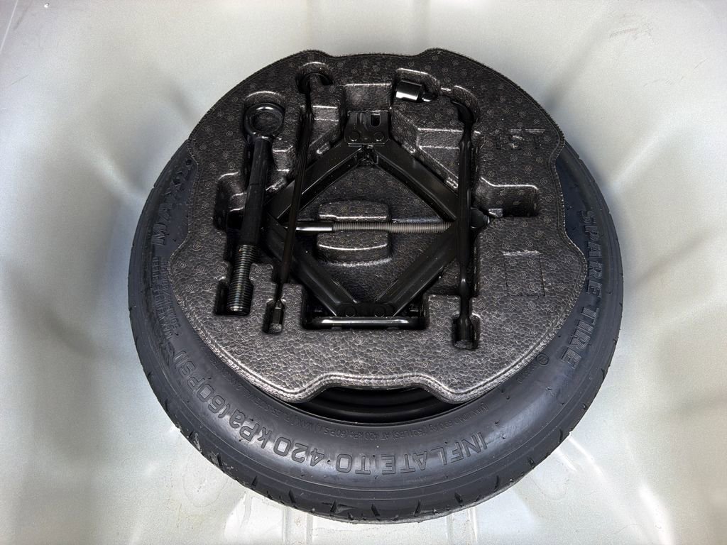 Used 2025 Kia K4 EX image 32