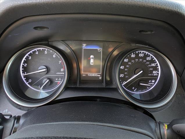 Used 2021 Toyota Camry SE image 10