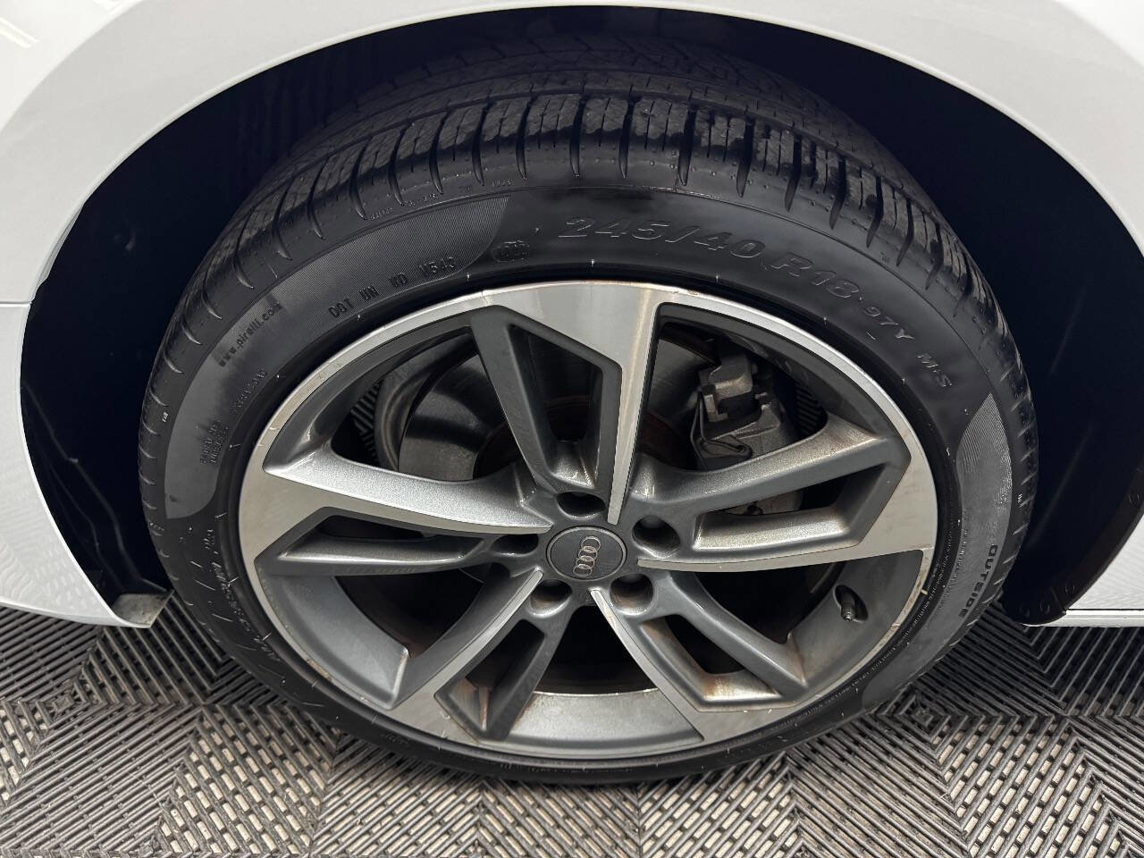 Used 2019 Audi A4 2.0T Premium image 19