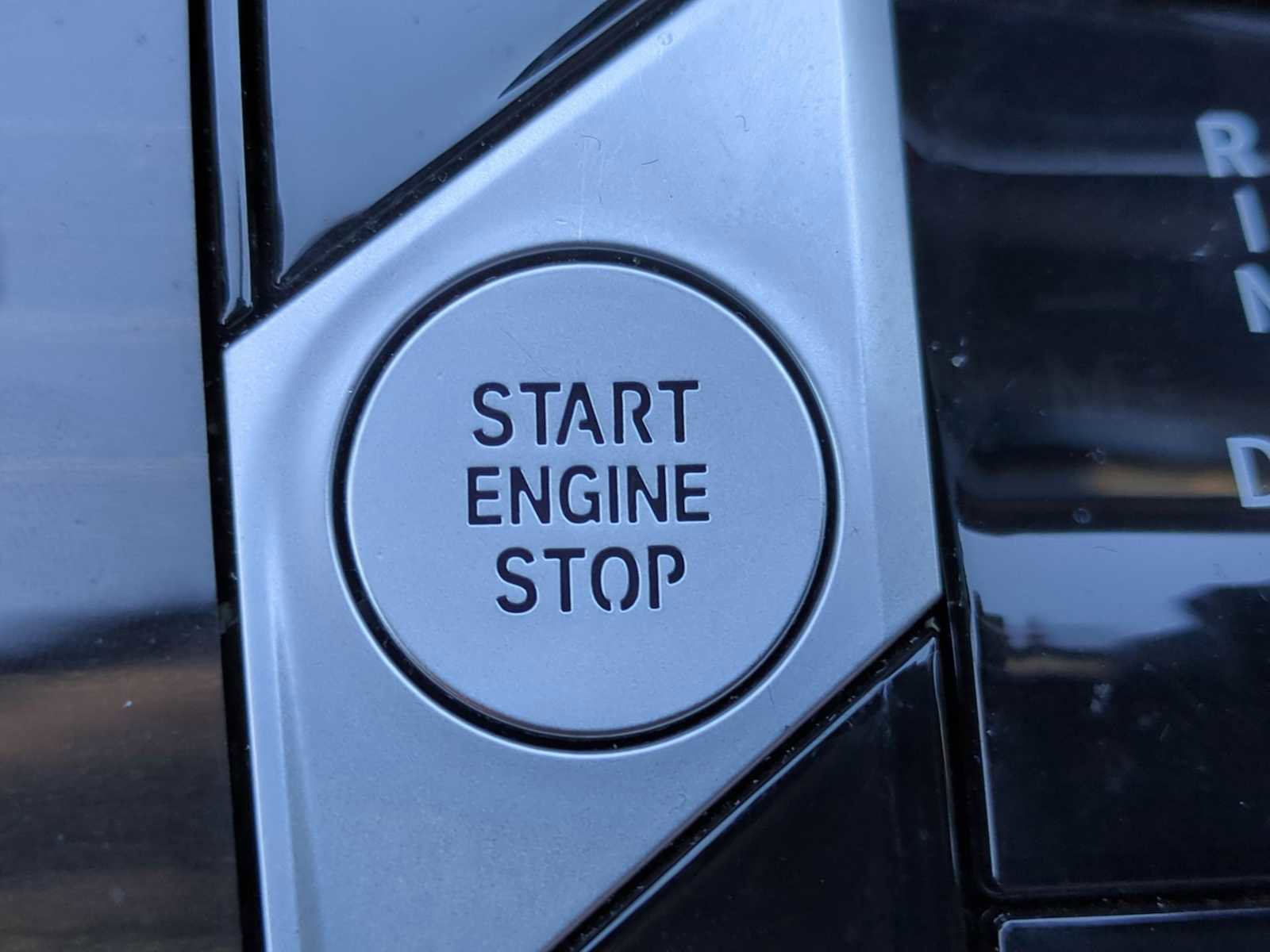 Used 2025 BMW X7 xDrive40i image 17