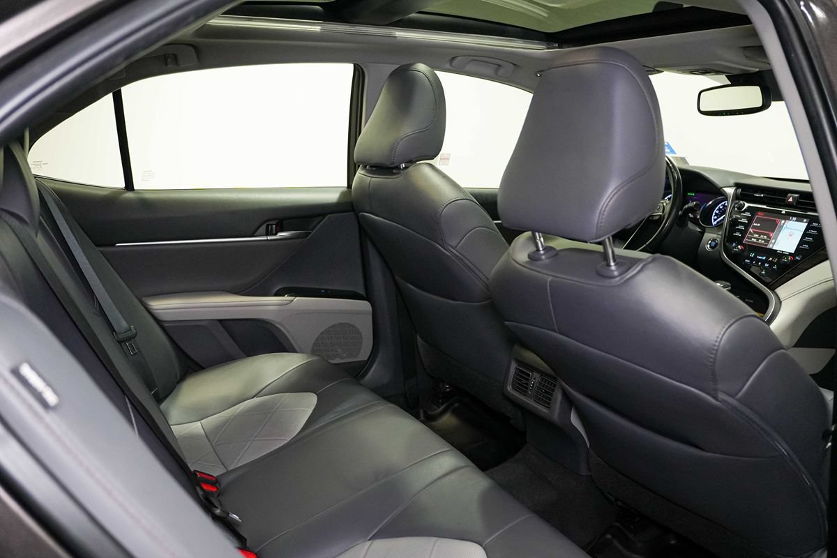 Used 2019 Toyota Camry XLE FWD image 21