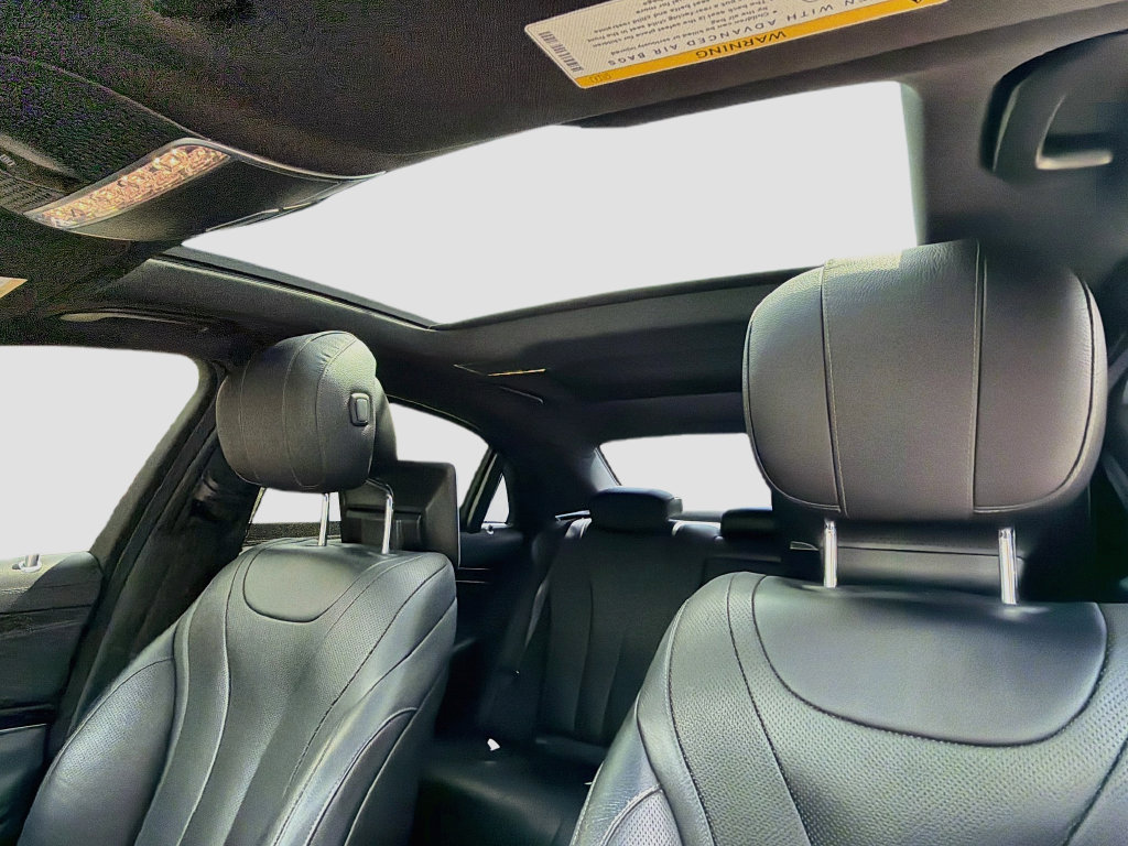 Used 2019 Mercedes-Benz S 450 Sedan image 17