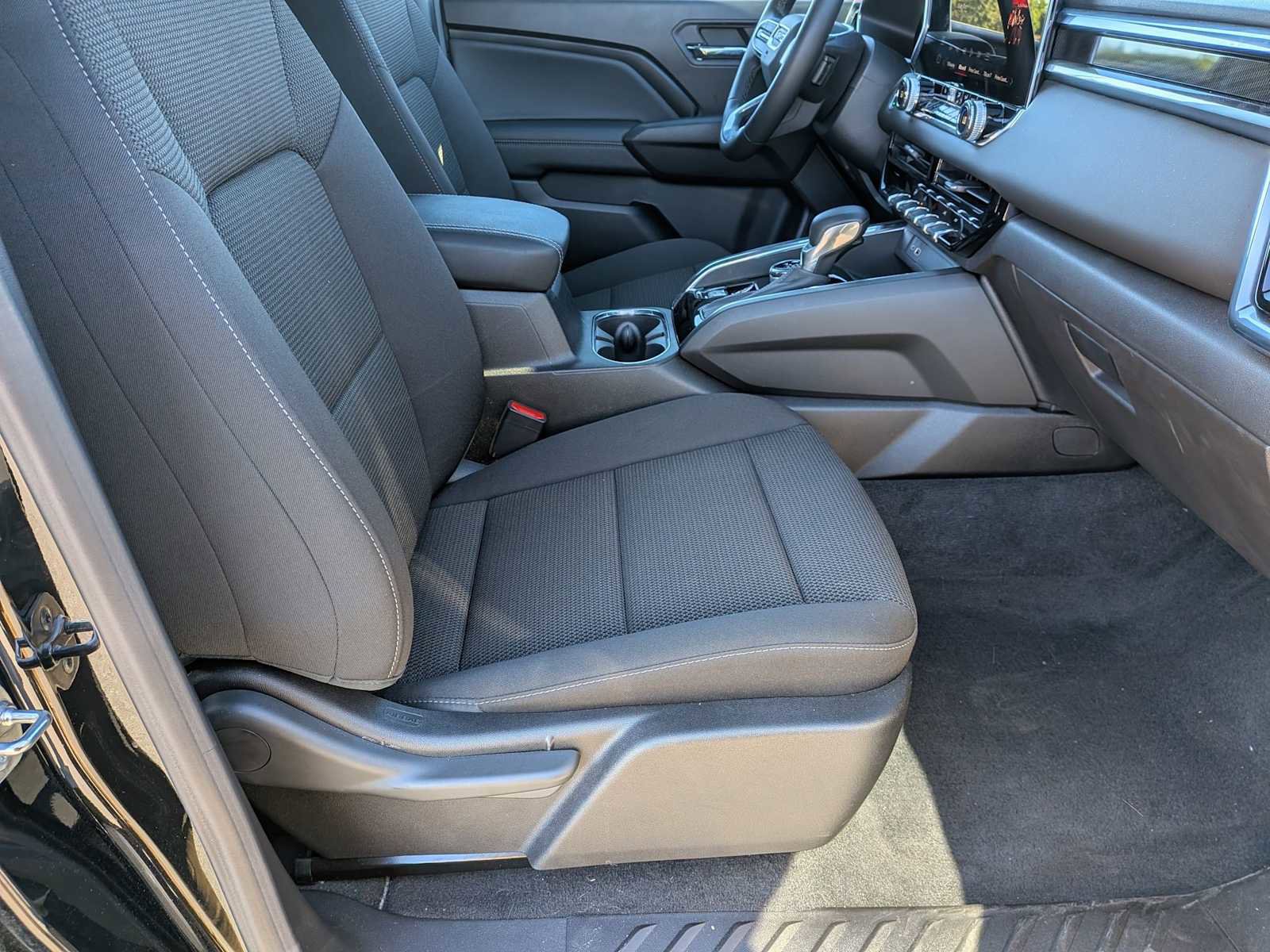 Used 2024 GMC Canyon Elevation w/ Convenience Package AWD/4WD image 26