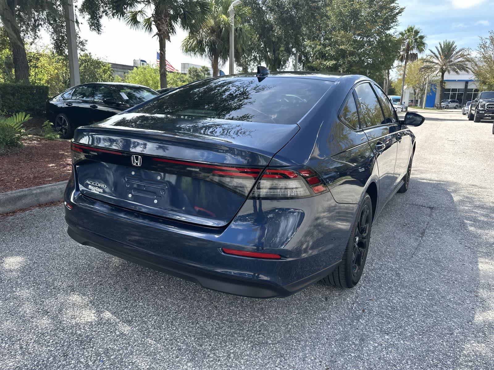 Used 2025 Honda Accord SE image 6