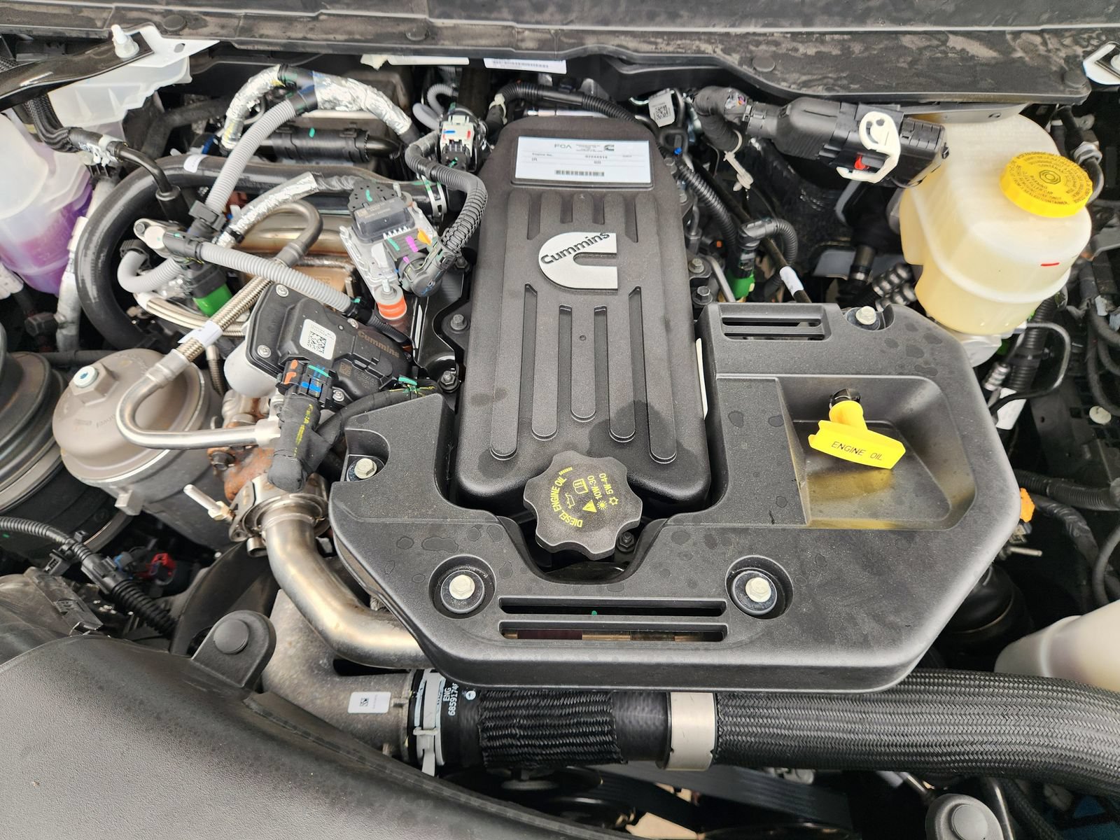 New 2026 RAM 3500 Laramie AWD/4WD image 25