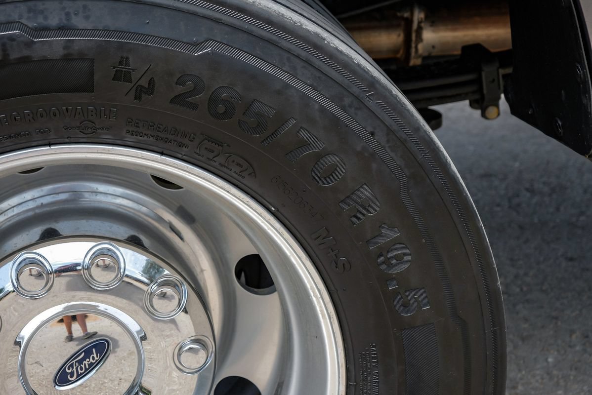 Used 2022 Ford F450 Platinum w/ FX4 Off-Road Package AWD/4WD image 64