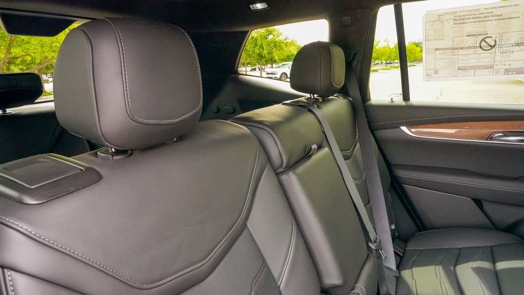 Certified 2025 Cadillac XT6 Premium Luxury w/ Platinum Package image 16