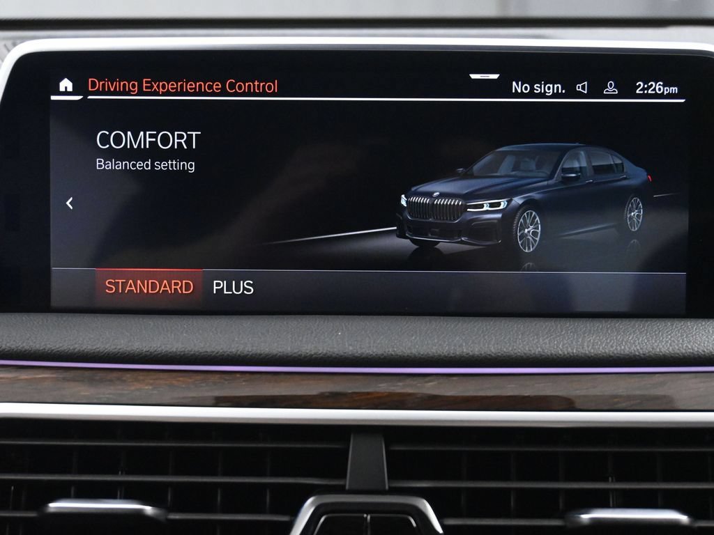 Used 2020 BMW 750i xDrive w/ M Sport Package AWD/4WD image 43