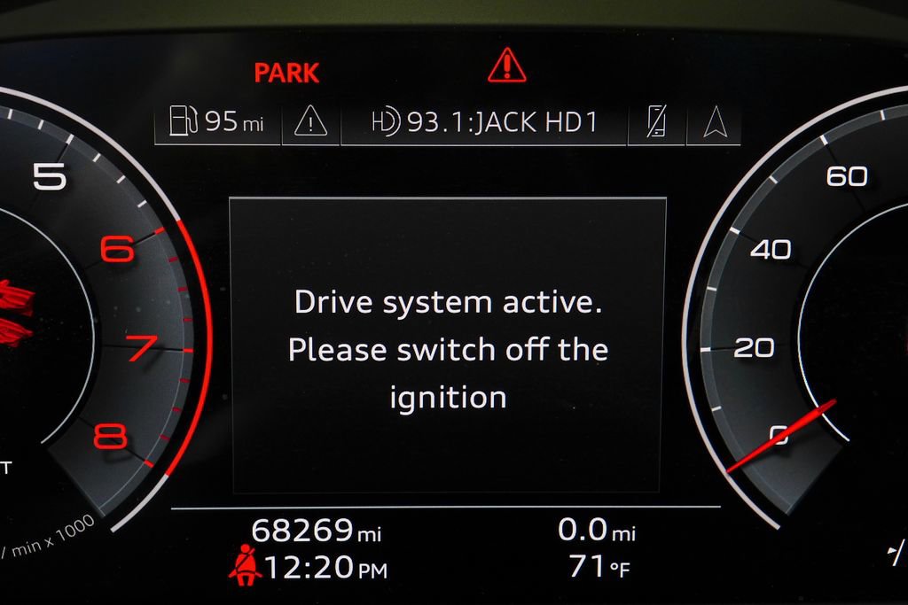 Used 2023 Audi Q5 Prestige w/ Prestige Package image 32