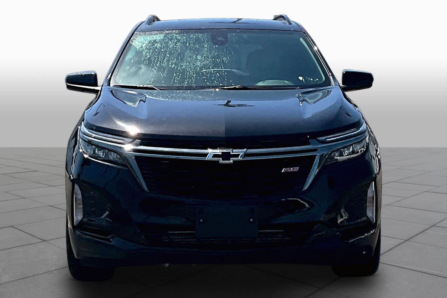 Used 2023 Chevrolet Equinox RS FWD image 3