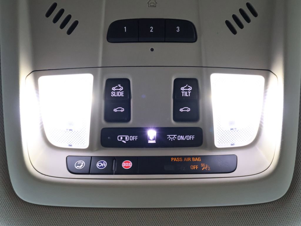 Used 2021 Buick Enclave Essence w/ Sound and Sites Package image 32