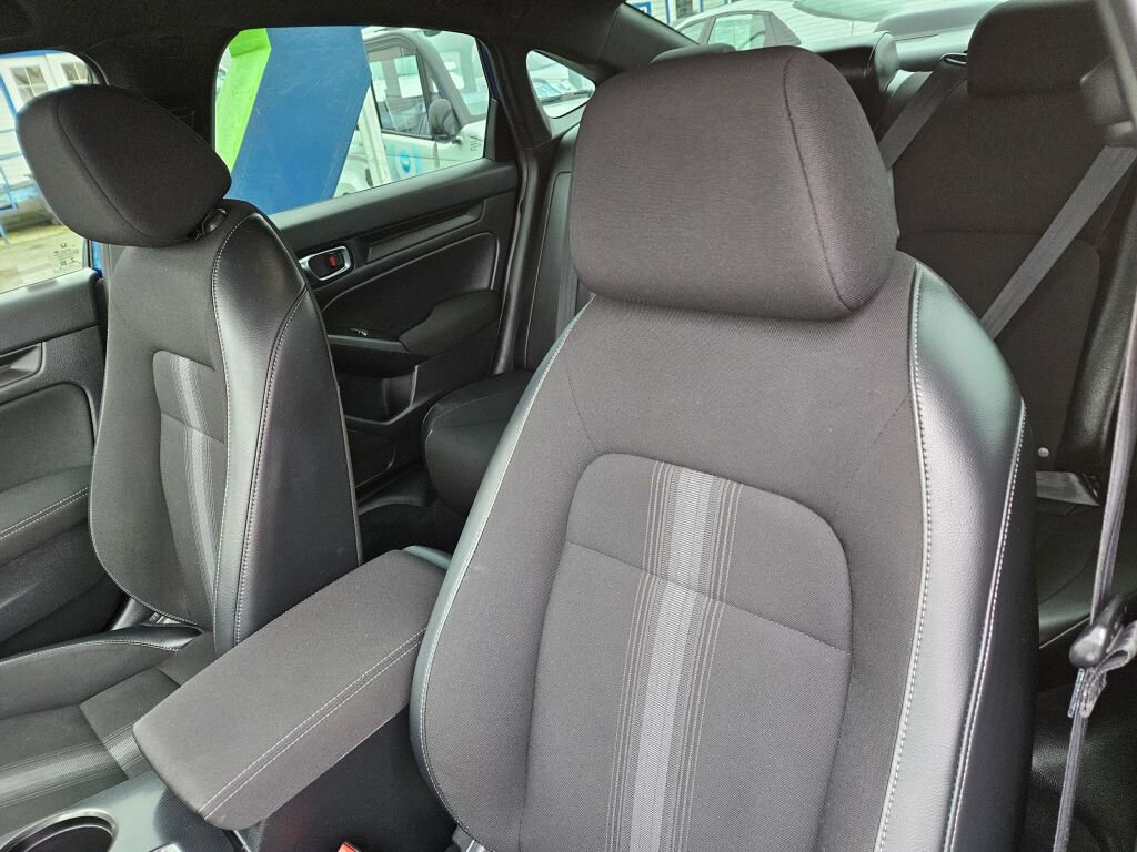Used 2022 Honda Civic Sport image 12