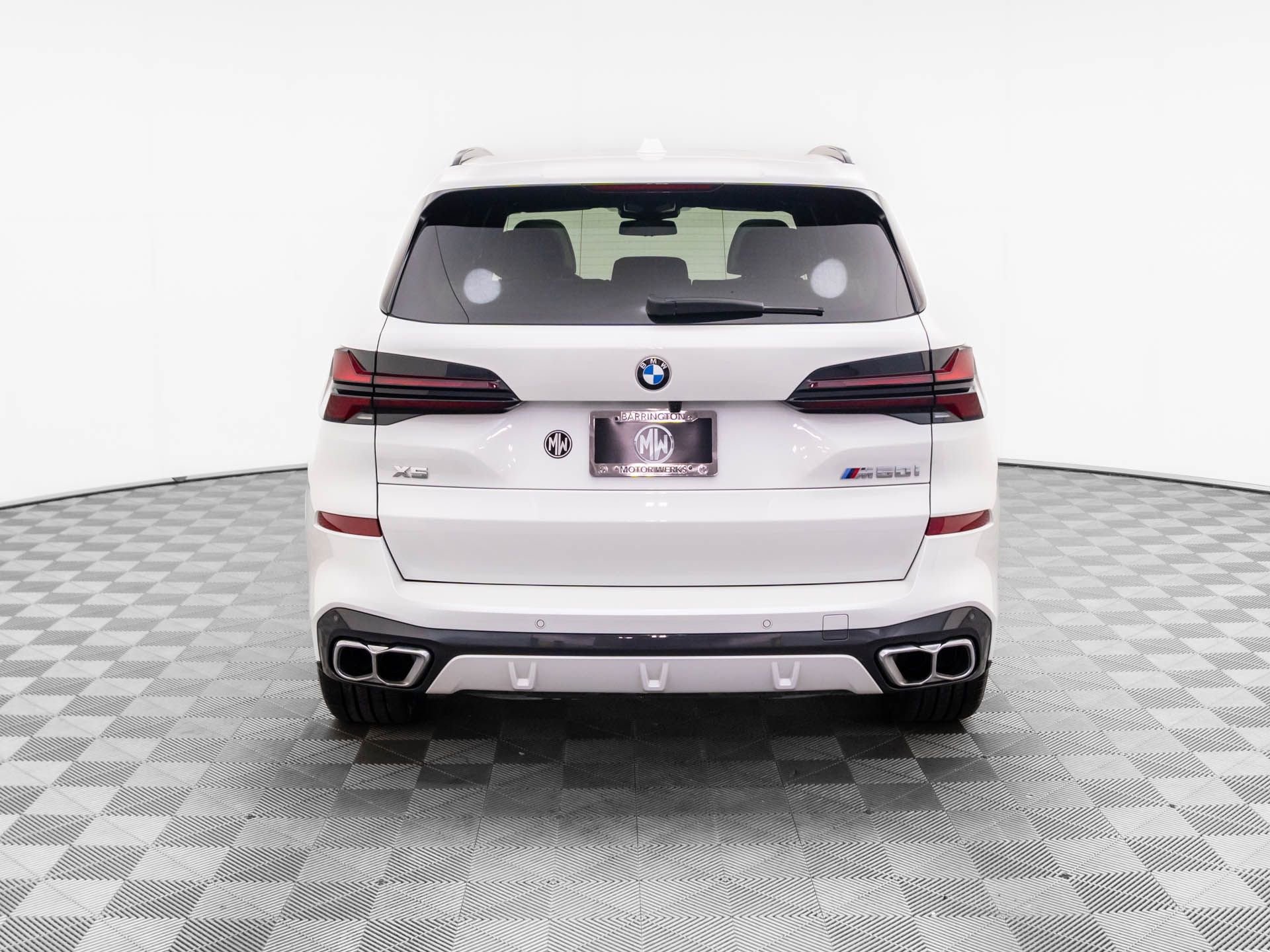 Used 2025 BMW X5 M60i image 4