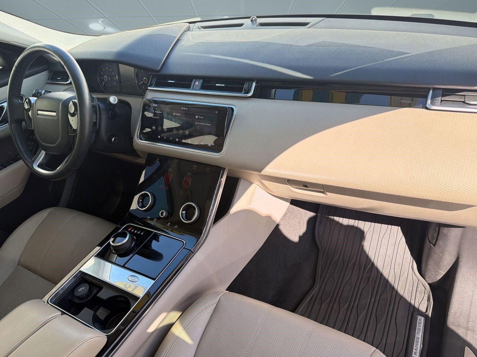 Used 2018 Land Rover Range Rover Velar S image 30