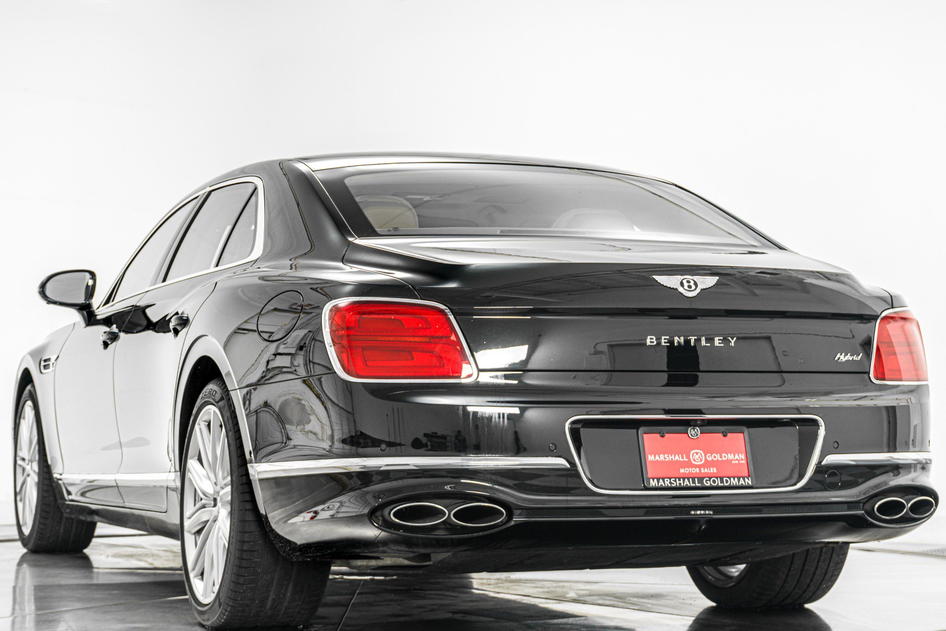 Used 2023 Bentley Flying Spur Plug-In Hybrid image 7